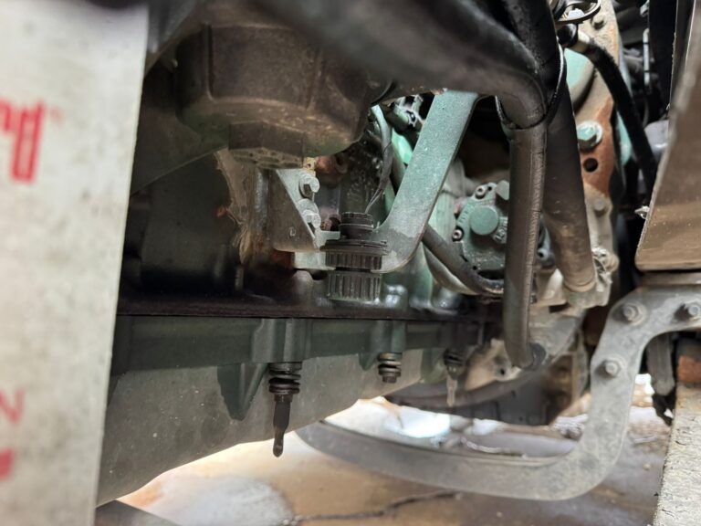 ENGINE PHOTO 4V4NC9EH9NN293573 photo 5